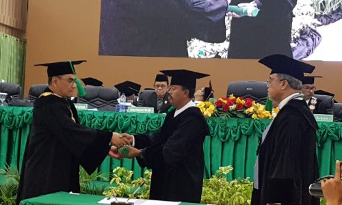 Pengukuhan Guru Besar Prof. Dr. Ir. Muhammad Kasnir, M.Si Dosen Fakultas Perikanan dan Ilmu Kelautan UMI