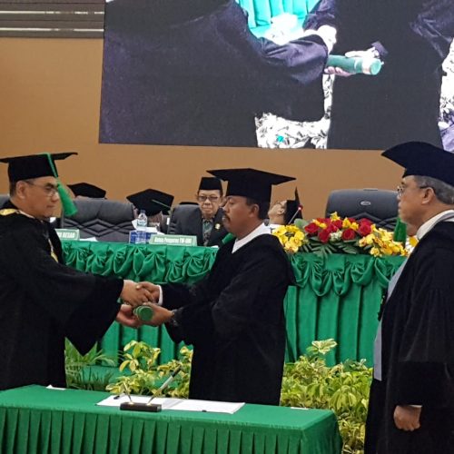 Pengukuhan Guru Besar Prof. Dr. Ir. Muhammad Kasnir, M.Si Dosen Fakultas Perikanan dan Ilmu Kelautan UMI