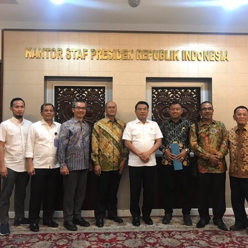 Dr.Ir. Andi Tamsil,MS Mendampingi Pengurus Shrimp Club INDONESIA (SCI) Ke Kepala Staf Kepresidenan RI Jend TNI (Purn) Moeldoko di Istana Presiden