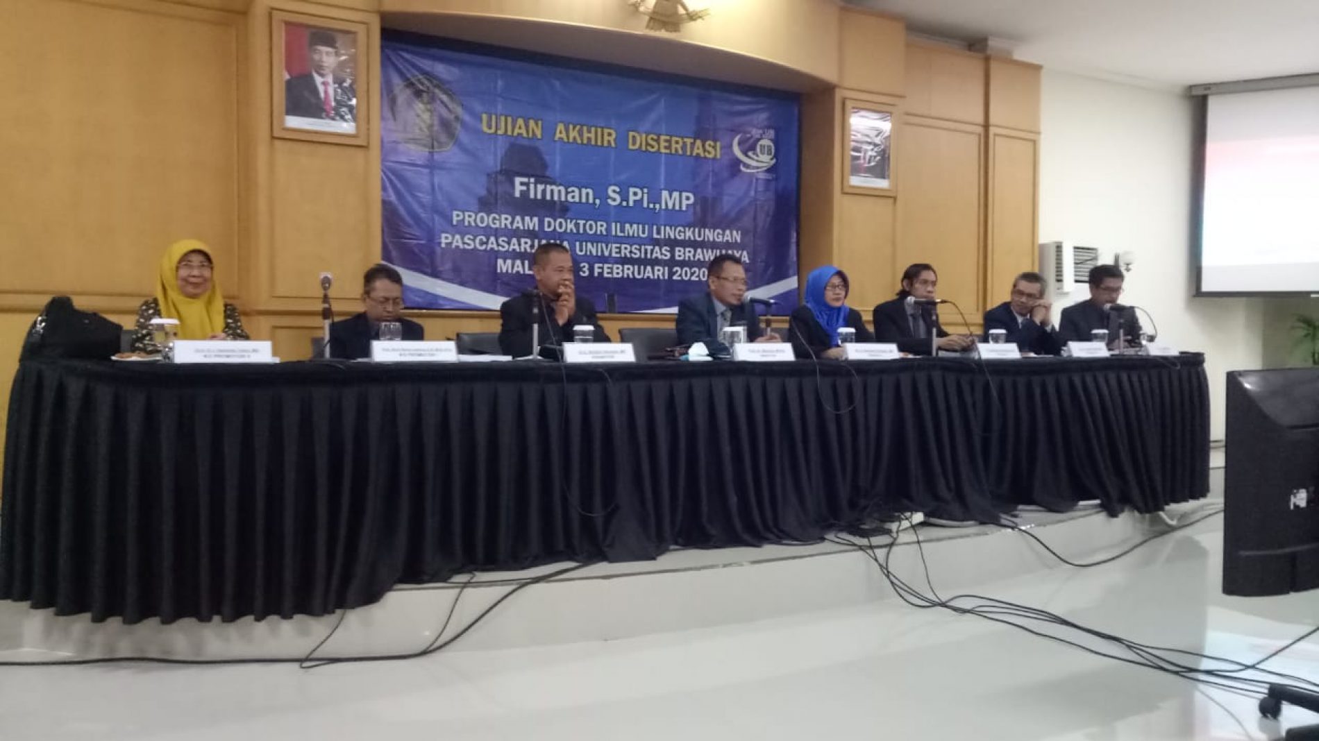Dr. Ir. Hasnidar, MS Menjadi Penguji Sekaligus CO-Promotor pada ujian Disertasi  di Universitas Brawijaya Malang