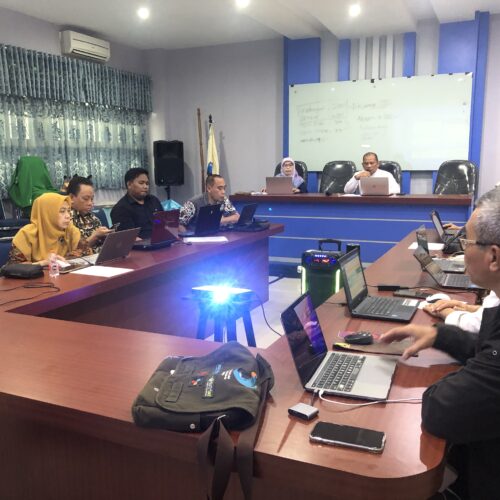 Rapat Rabuan dengan Agenda : 1. Pengenalan Dosen dan Tenaga Kependidikan Baru 2. Persiapan Menuju Akreditasi International (07/02/2024)